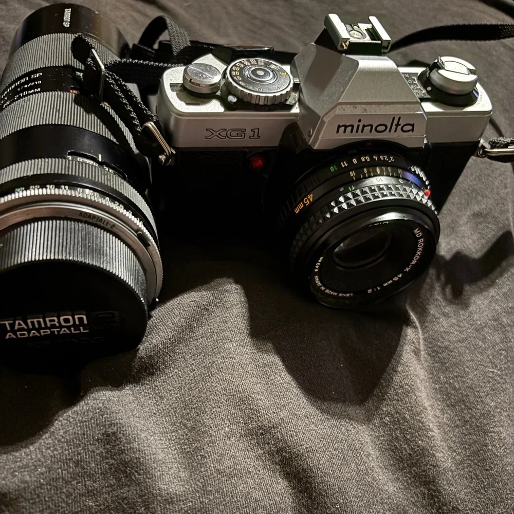 Minolta XG-1 35mm Film Camera w/50mm Lens ( 1978 ) & Tamron SP 70 210mm.